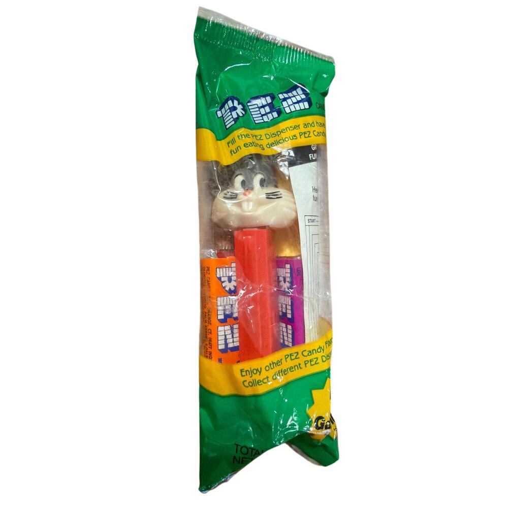 PEZ Company Looney Tunes Bugs Bunny PEZ Dispenser Red New Vintage